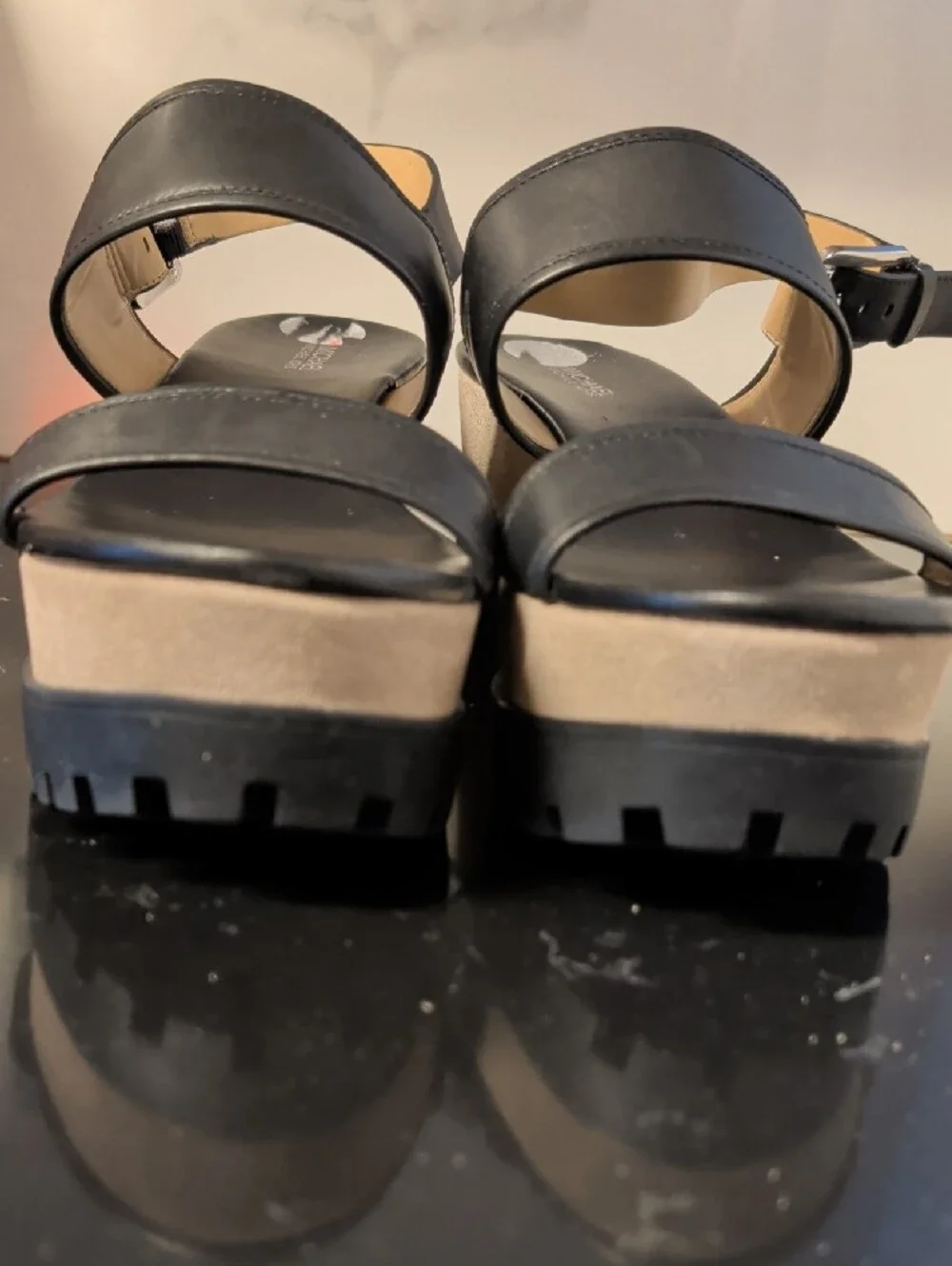 Michael Kors Gillian Mid Wedge Sandals Size 10M Like New MSRP $119.50